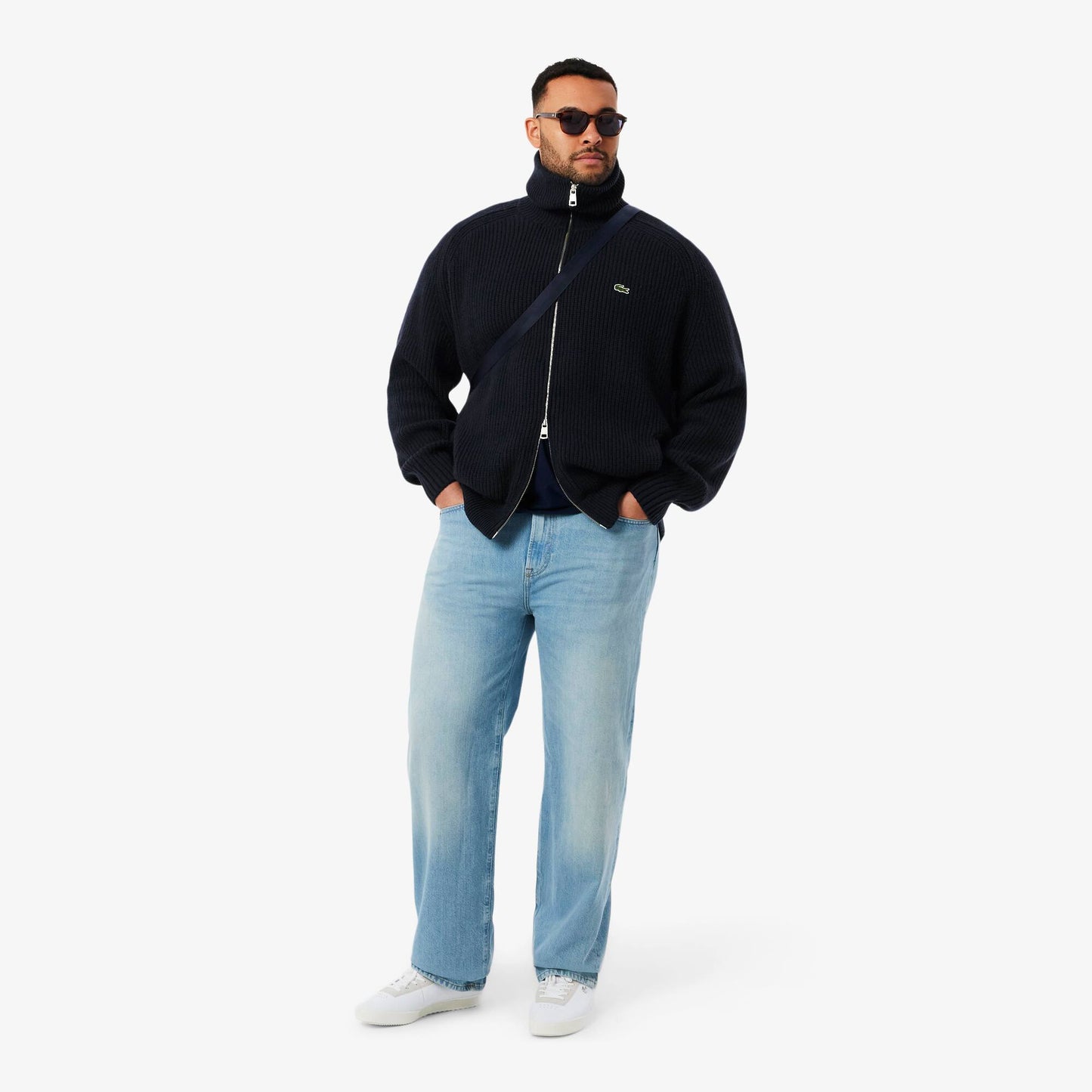 Hochgeschlossener Wollpullover mit Reißverschluss