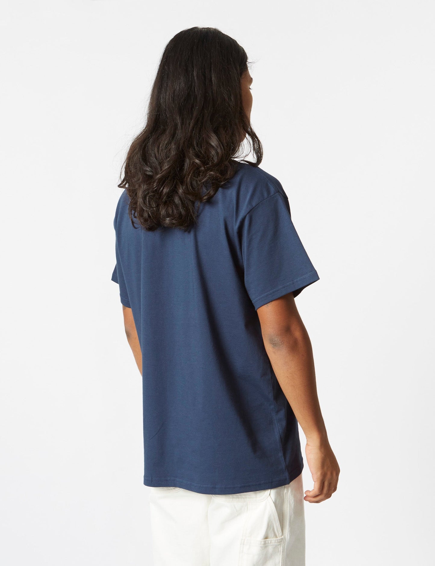 Built T-Shirt (locker sitzend) – Blau