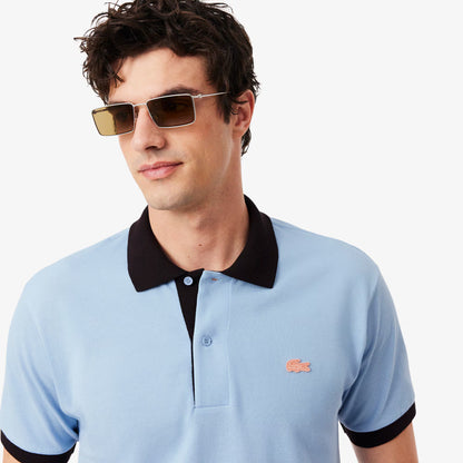 Klassisches Polohemd mit kontrastierendem Rippbündchen