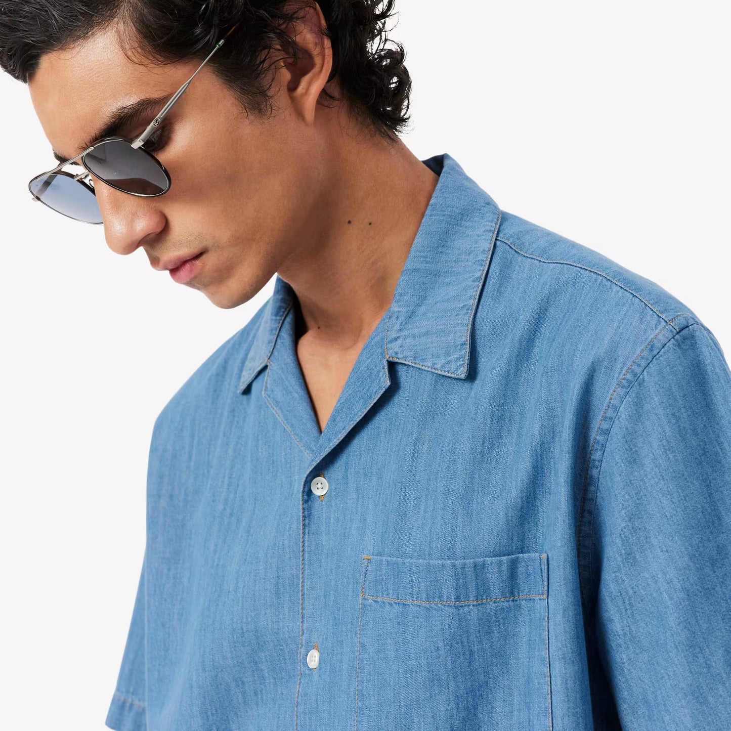 Relaxed Fit Jeanshemd mit offenem Kragen