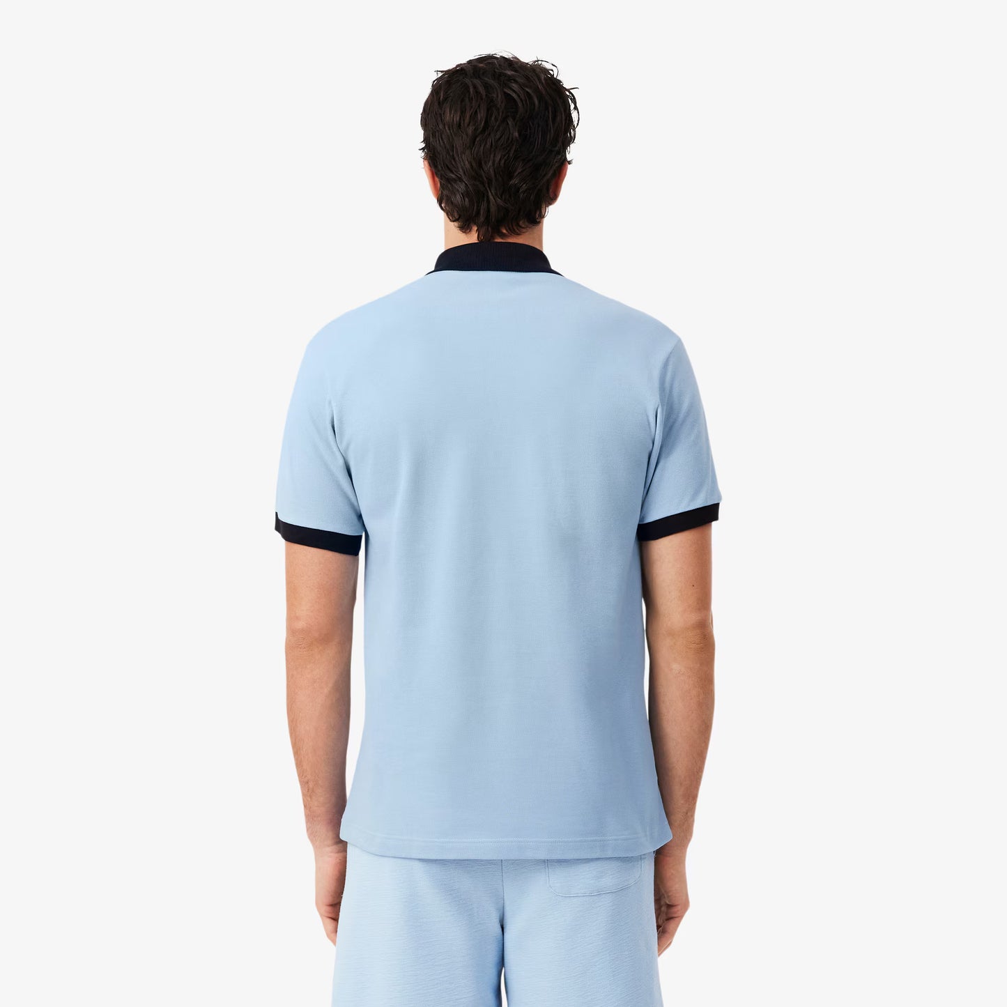 Klassisches Polohemd mit kontrastierendem Rippbündchen