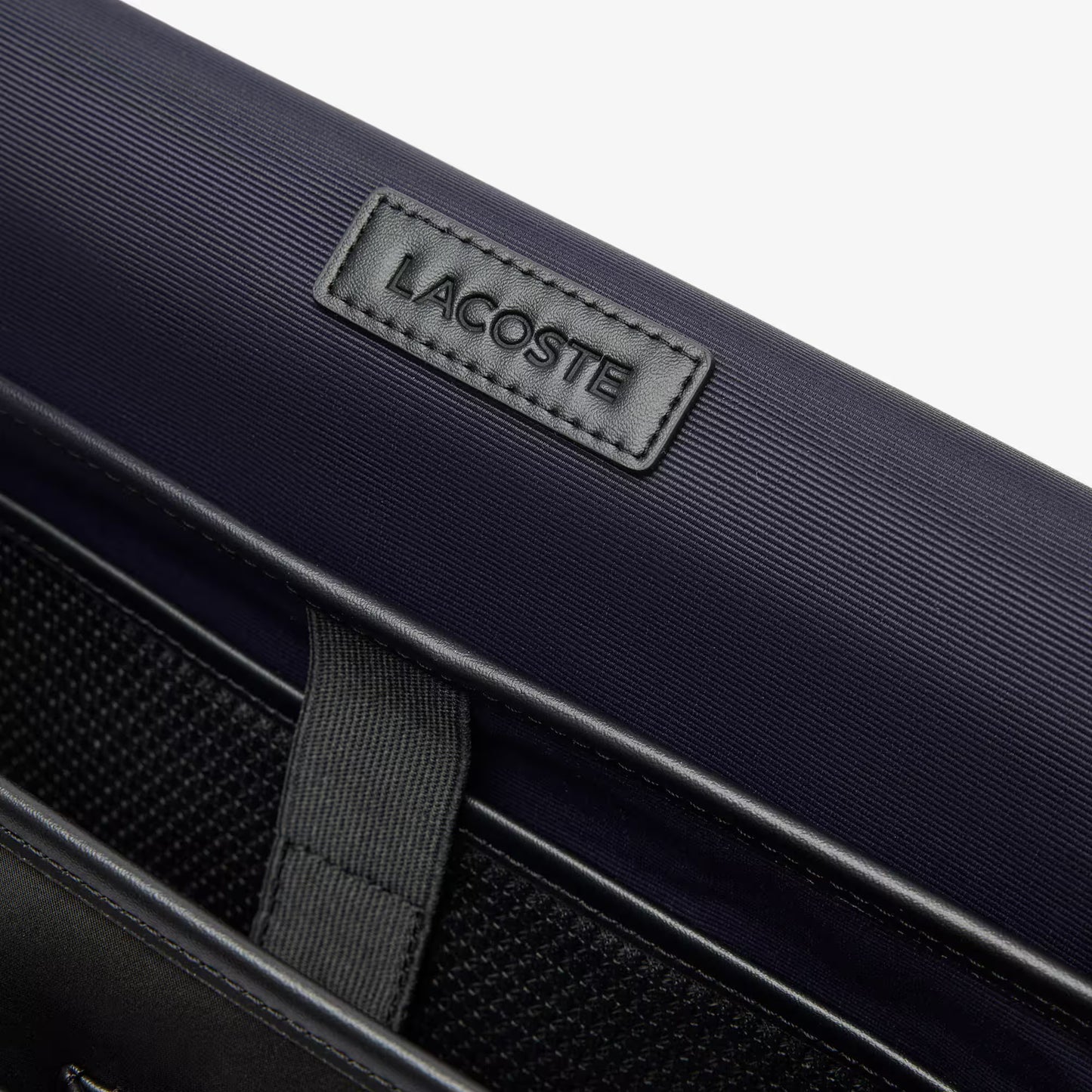 Lacoste Classic Satchel mit Überschlag