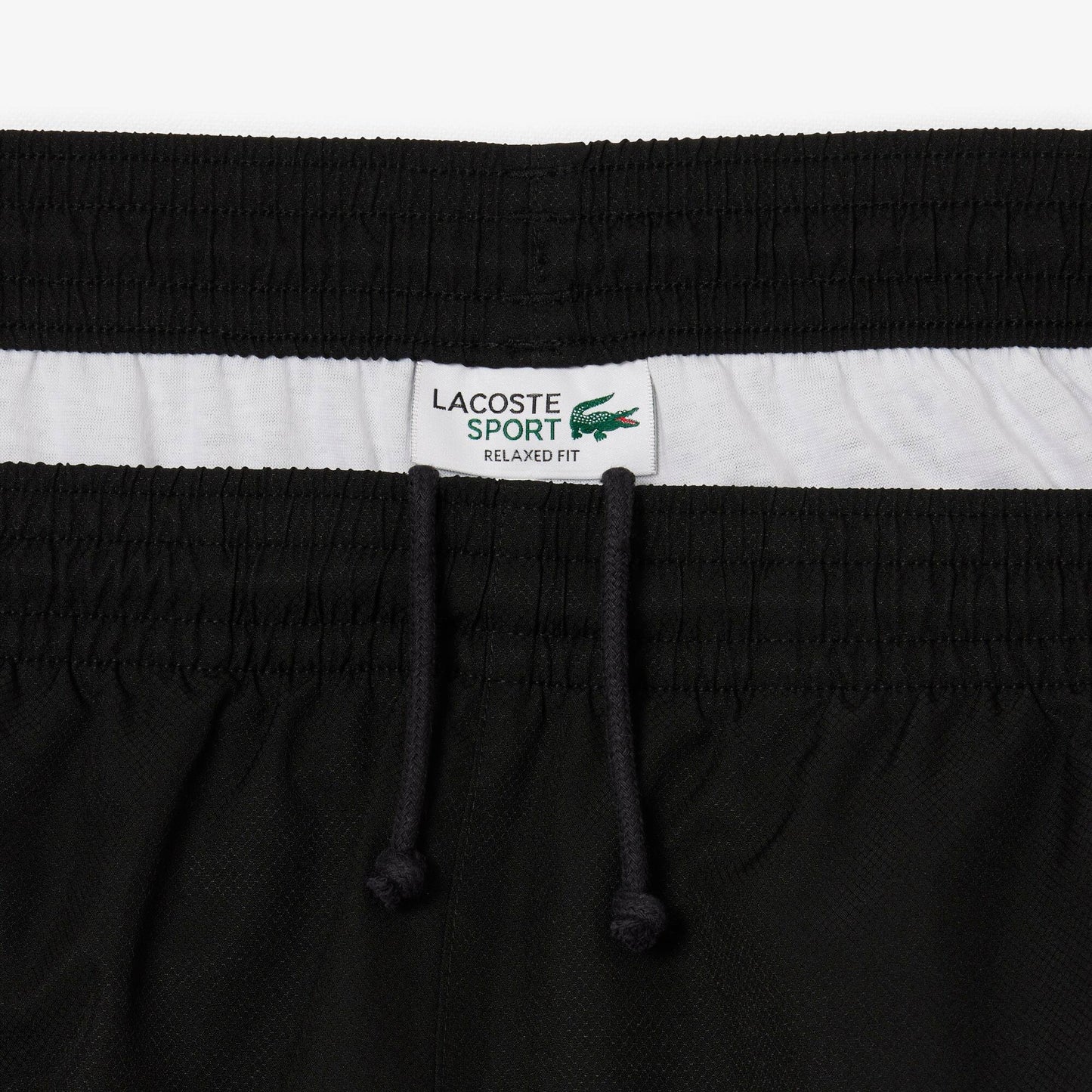 Leichte Tennis-Shorts mit Farbblock-Streifen