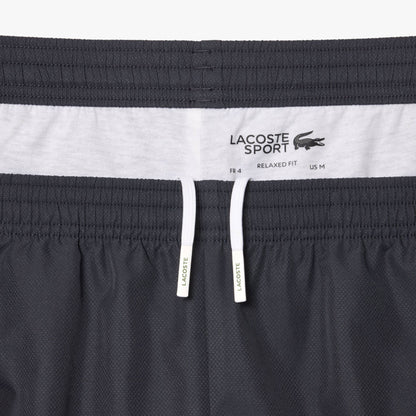 Sportliche leichte Jogginghose