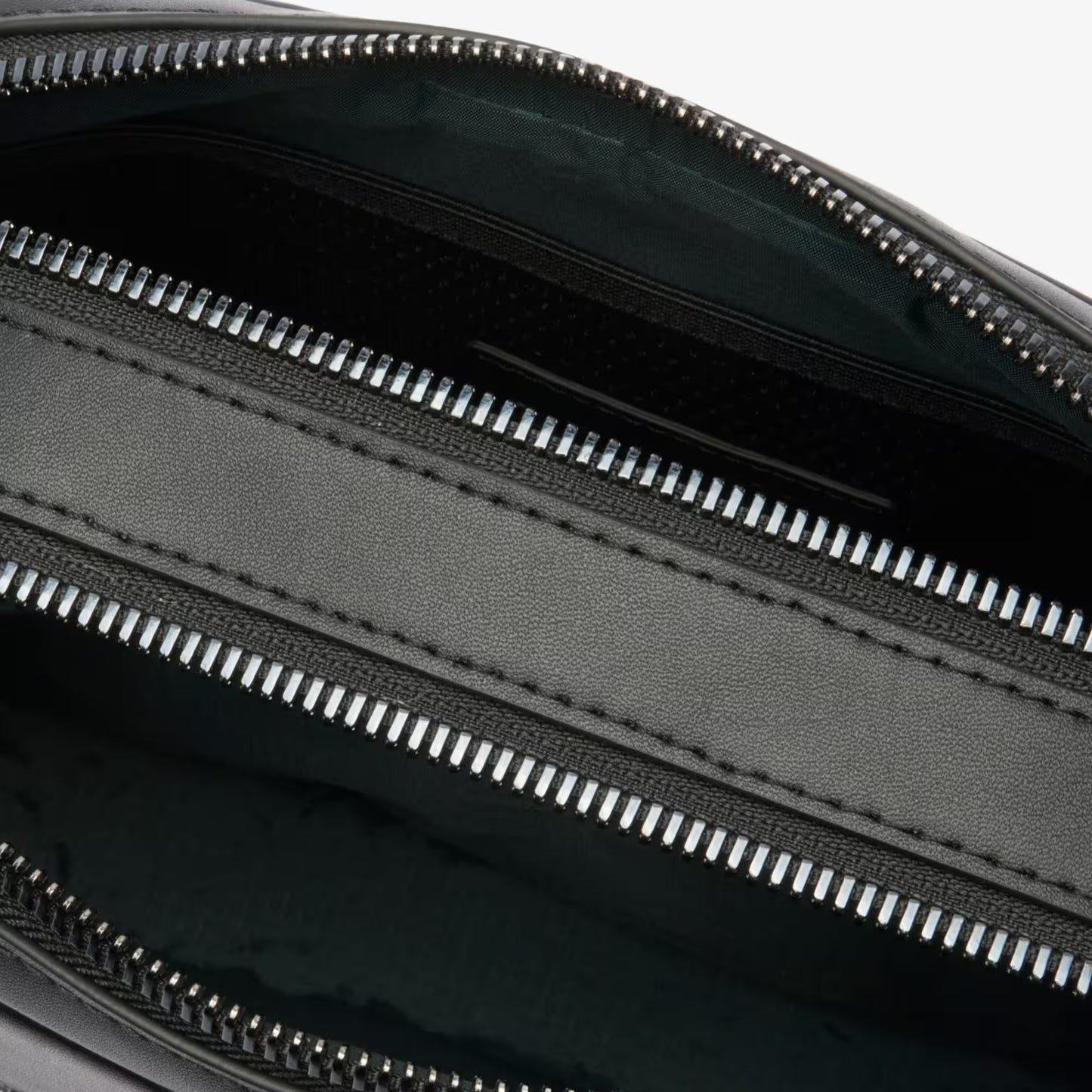 Monogramm-Lederclutch