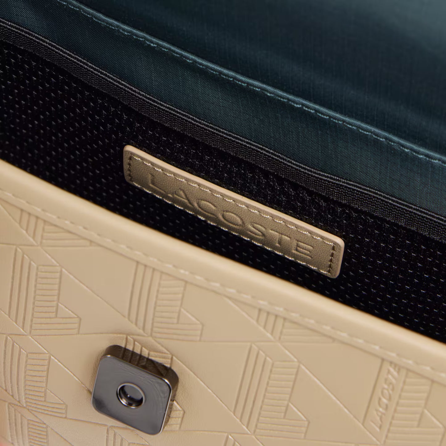 Umhängetasche aus Leder mit Mini-Monogramm