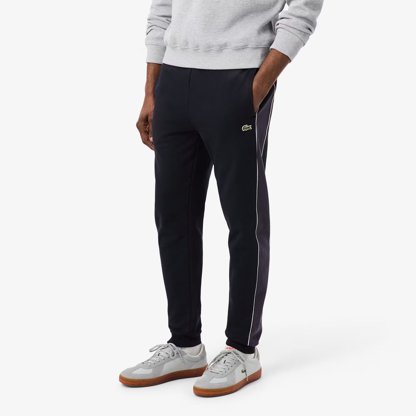 Sweatpants mit schmal zulaufendem Bein