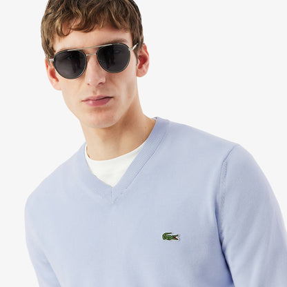 Monochromer Baumwoll-V-Ausschnitt-Pullover