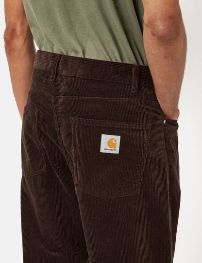 Newel Cordhose (Relaxed Fit) – Dunkles Umbra-Braun