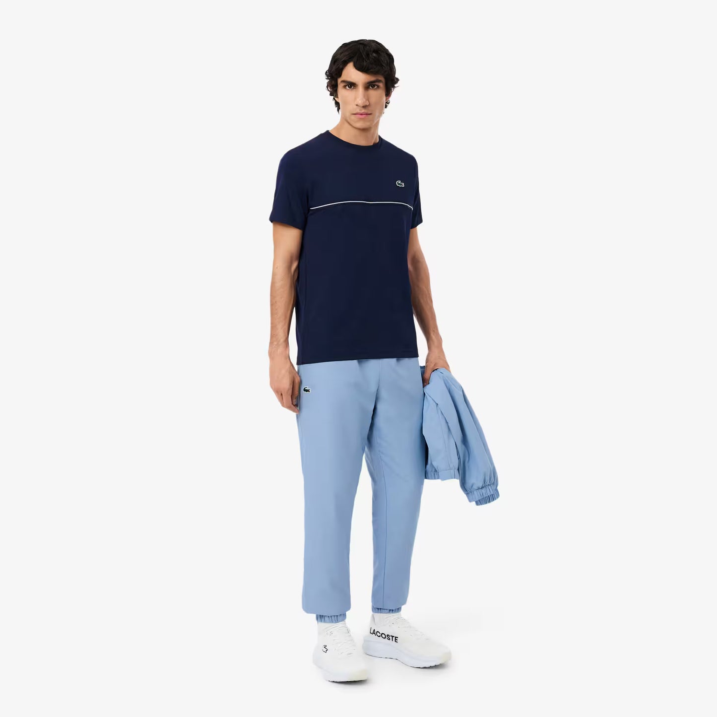Sportliche leichte Jogginghose
