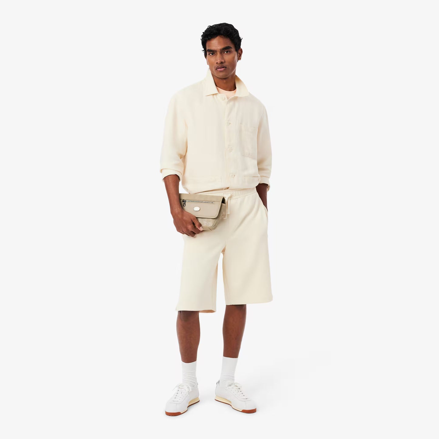 Umhängetasche aus Leder mit Mini-Monogramm